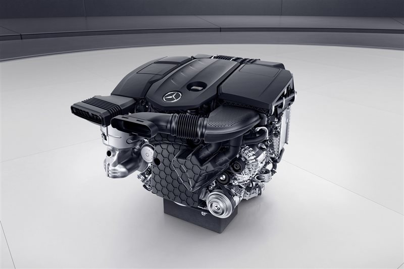 -Και- τρικύλινδρος diesel στα σχέδια της Mercedes-Benz