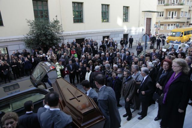 Ο πνευματικός κόσμος αποχαιρέτησε τον Παναγιώτη Τέτση