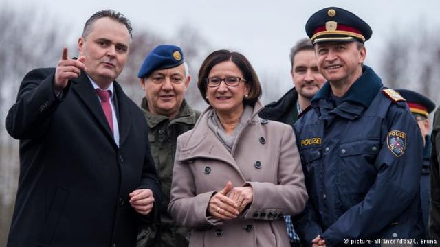 «Ανόητη» η πολιτική της Αυστρίας