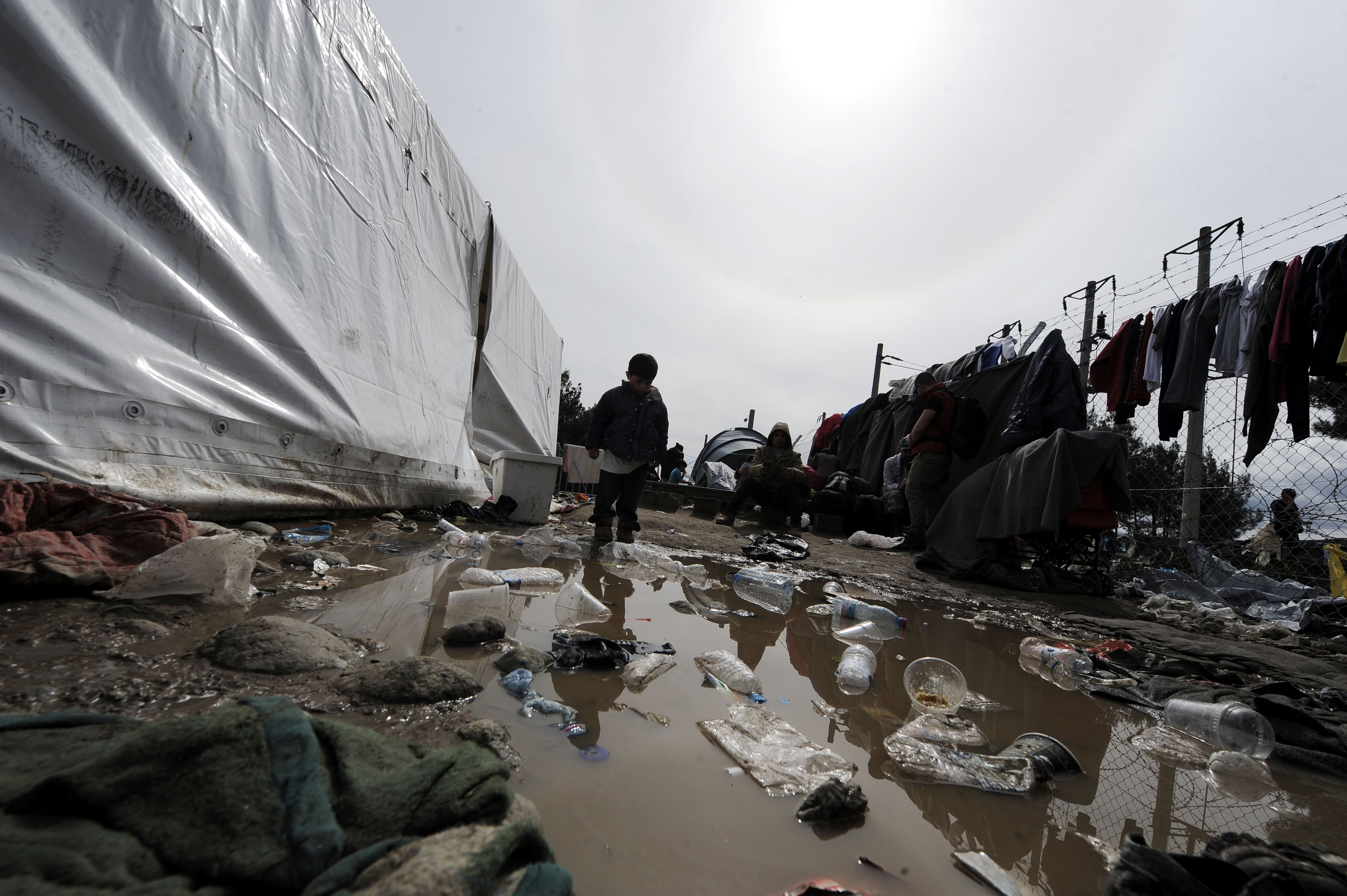 ΜΚΟ για προσφυγικό: Η Ευρώπη κινείται προς εξαιρετικά επικίνδυνη κατεύθυνση