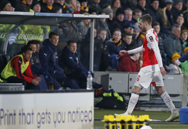 Ενα μήνα εκτός ο Ράμσεϊ, χάνει και τη ρεβάνς στο «Καμπ Νου»