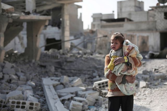 Η πείνα θερίζει χιλιάδες παιδιά στις υπό πολιορκία πόλεις της Συρίας