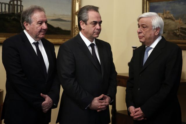 Πρόεδρος: Οι θεσμοί να διορθώσουν τα λάθη του προγράμματος