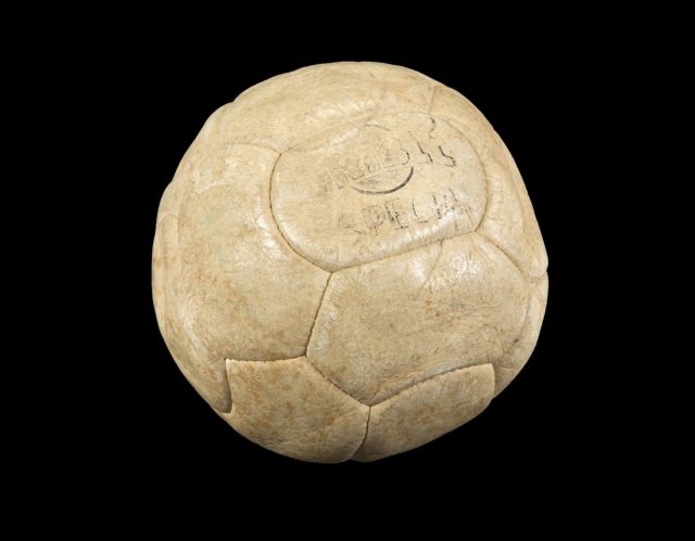 Σε δημοπρασία τα σημαντικότερα αναμνηστικά από την καριέρα του Πελέ