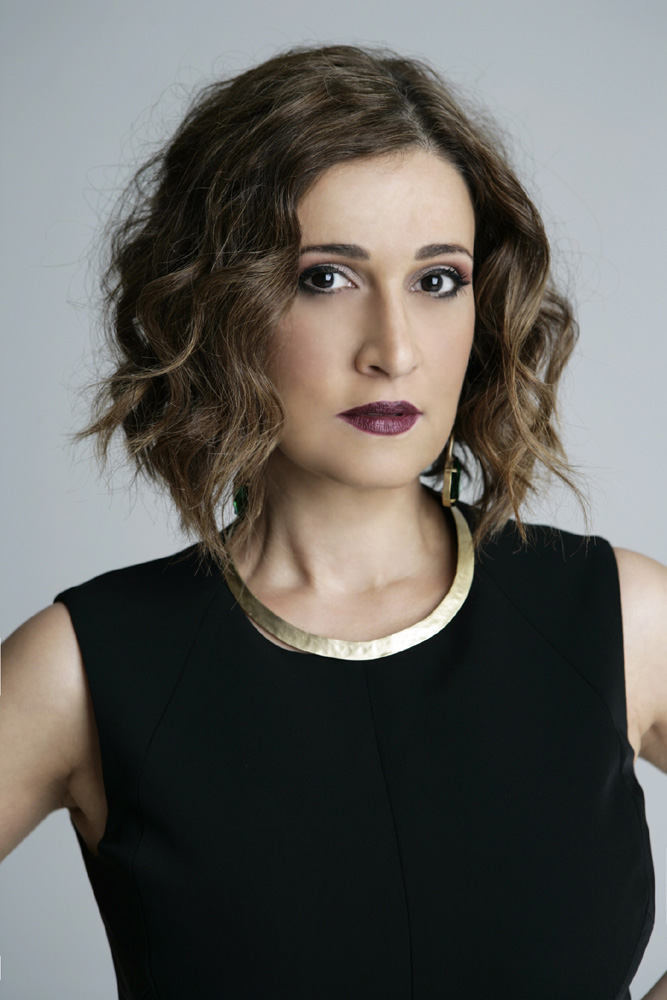 Η Ελένη Πέτα έρχεται στον Ιανό με ένα «Δώρο»