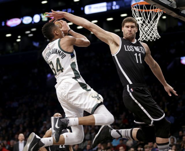 Ασταμάτητος Αντετοκούνμπο με νέο τριπλ νταμπλ