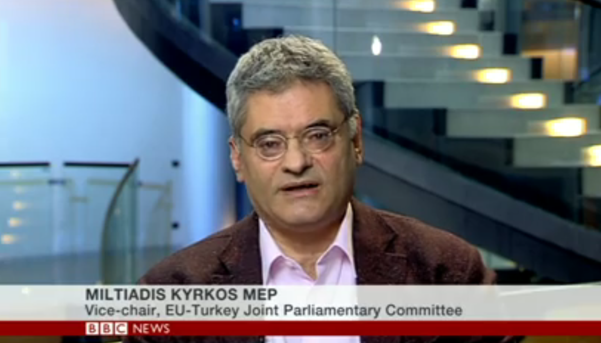 Κύρκος: Με καταγραφή, επανεγκατάσταση και επιστροφή η αντιμετώπιση του προσφυγικού