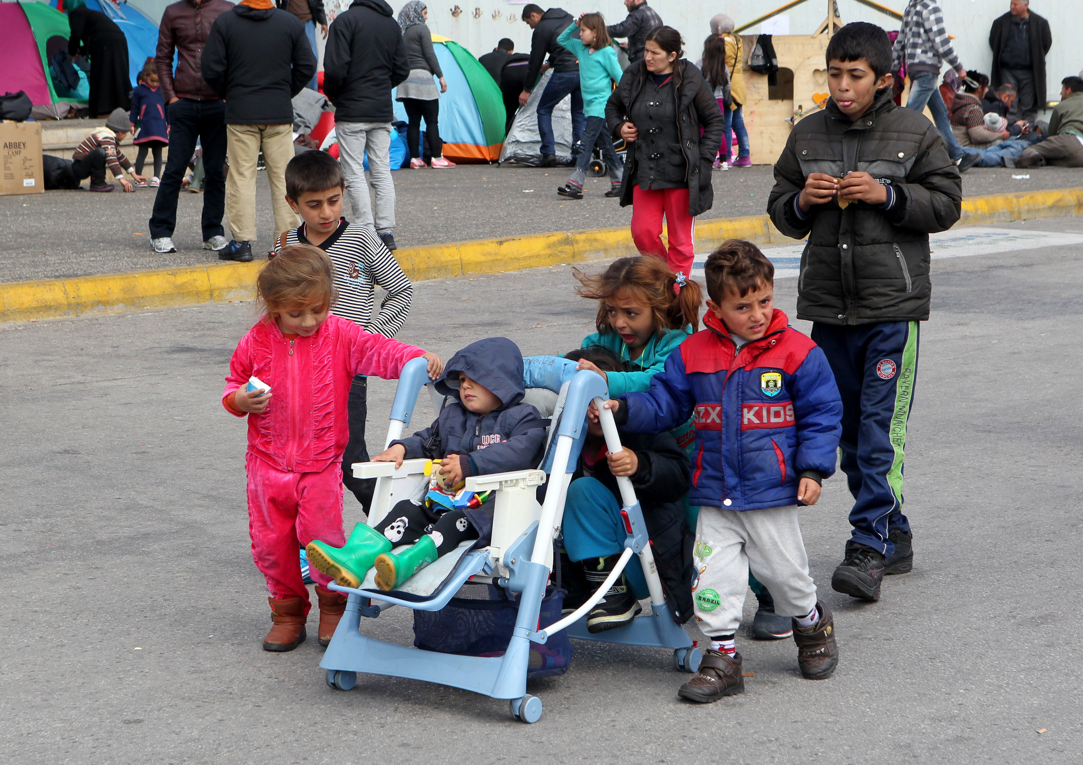 Εμβολιασμό των προσφύγων κατά της ηπατίτιδας Α ζητούν οι γιατροί