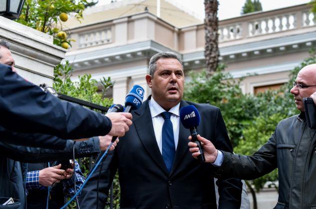 Συμβιβασμός με Καμμένο: Τα «στραβά» μάτια έως τον ανασχηματισμό