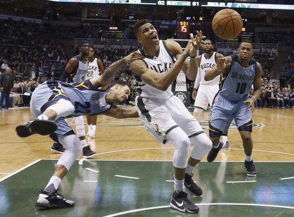 Νέα καλή εμφάνιση του Αντετοκούμπο και νίκη για το Μιλγουόκι