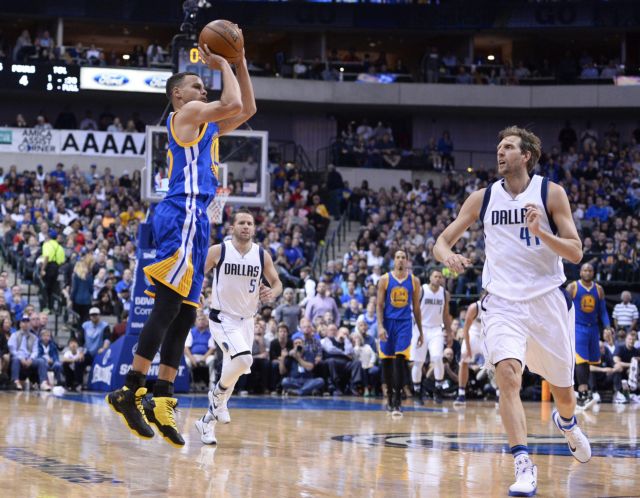 Ασταμάτητοι οι Ουόριορς με σούπερ Τόμσον και Κάρι