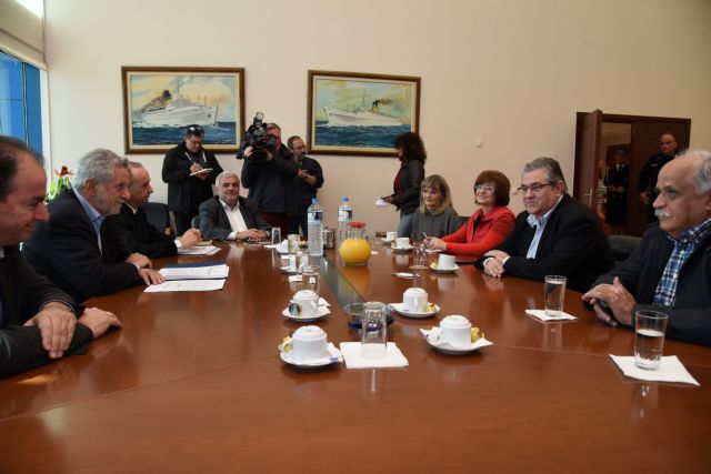 Δ. Κουτσούμπας: Να μεταφερθούν άμεσα από τον Πειραιά σε κέντρα φιλοξενίας οι πρόσφυγες