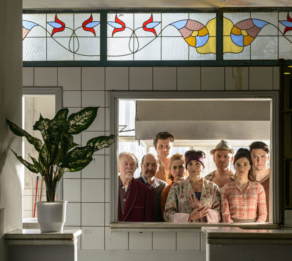 «Ξένοι» σε σκηνοθεσία Νίκου Μαστοράκη με τη Λυδία Κονιόρδου