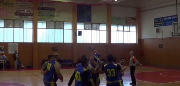 Φοβερό «buzzer beater» τρίποντο σε αγώνα στην Ελευσίνα