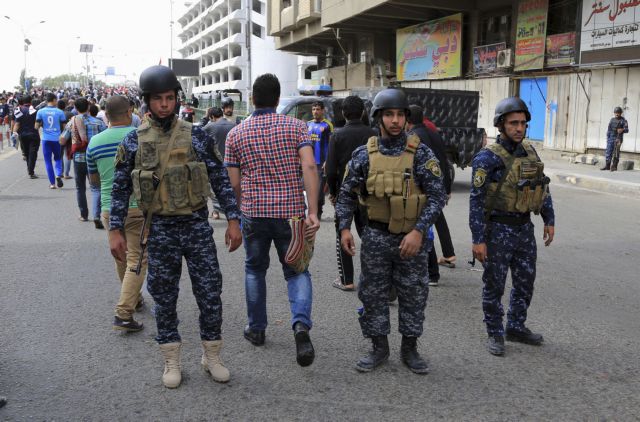 Επίθεση αυτοκτονίας με δεκάδες νεκρούς σε γήπεδο του Ιράκ