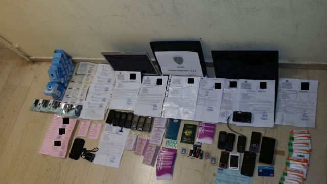 Κως: Εννέα συλλήψεις για διακίνηση πλαστών εγγράφων σε πρόσφυγες