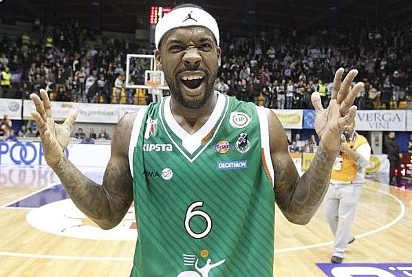 Επίσημα παίκτης της Μπεσίκτας ο Μπόμπι Μπράουν