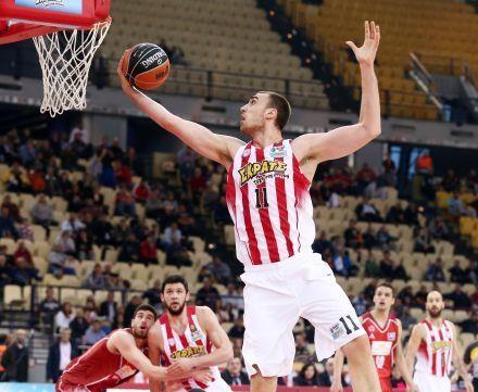 Ατυχία για Ολυμπιακό, εκτός αποστολής ο Μιλουτίνοφ