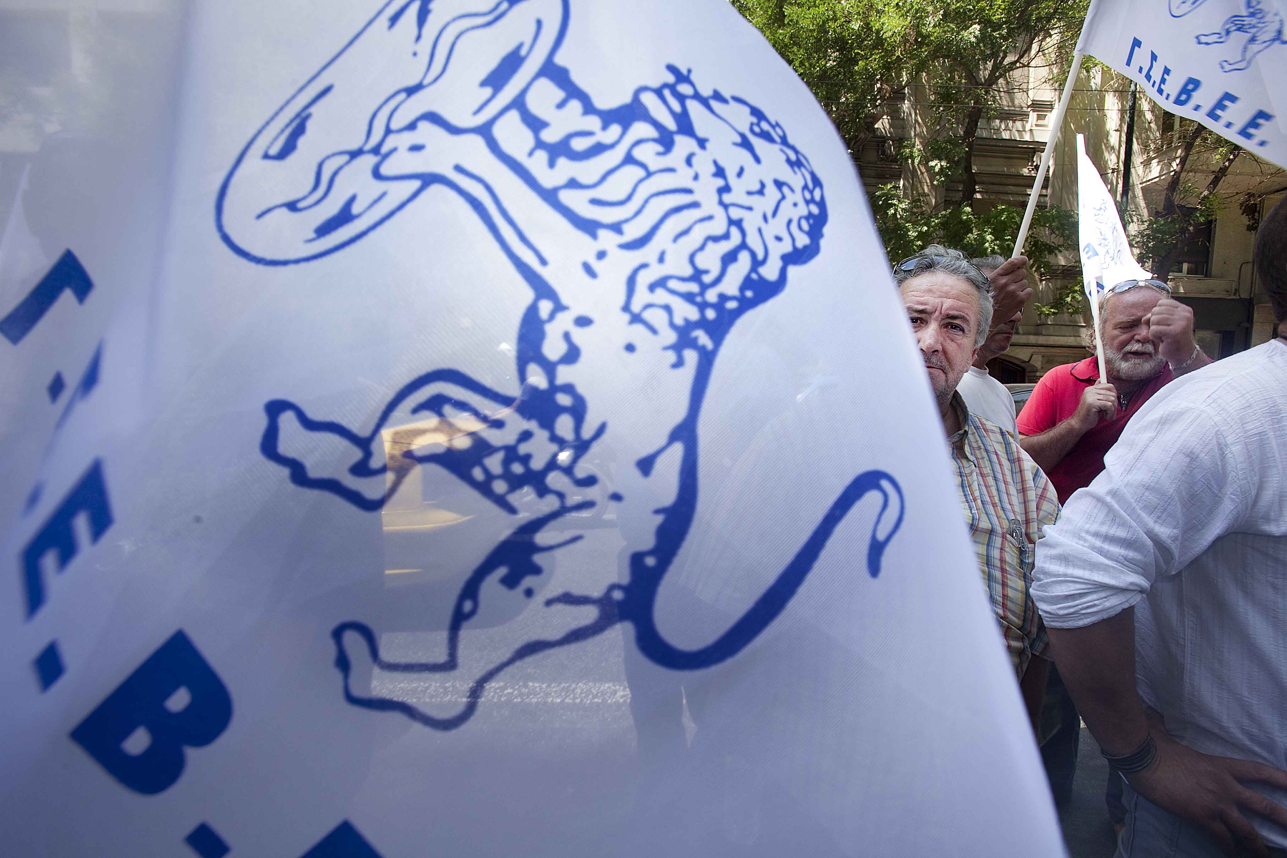 ΓΣΕΒΕΕ: Πάνω από 500.000 επιχειρήσεις έχουν ληξιπρόθεσμες οφειλές σε ΔΕΚΟ