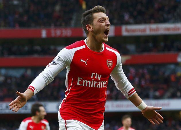 Νέο συμβόλαιο με αυξημένες αποδοχές για τον Οζίλ