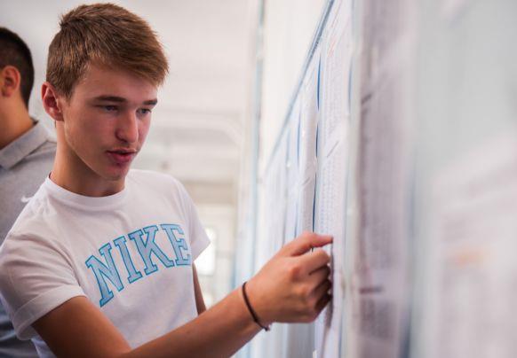 Πανελλαδικές Εξετάσεις: 103.366 υποψήφιοι για 69.985 θέσεις