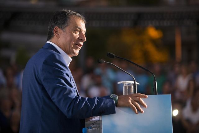 Θεοδωράκης: Η Ελλάδα το τελευταίο προπύργιο του Σοβιετικού κρατισμού