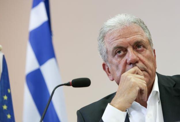 Αβραμόπουλος: «Κάποιοι επιζητούν το αδιέξοδο» στην αξιολόγηση