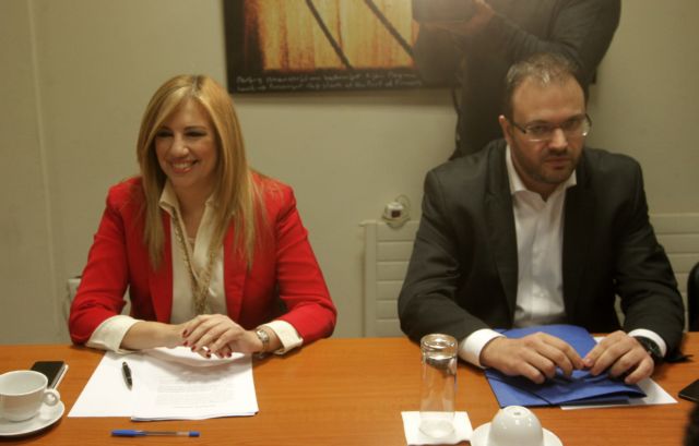 Δημοκρατική Συμπαράταξη: Στον πρωθυπουργό φταίνε ΜΚΟ και «αλληλέγγυοι»