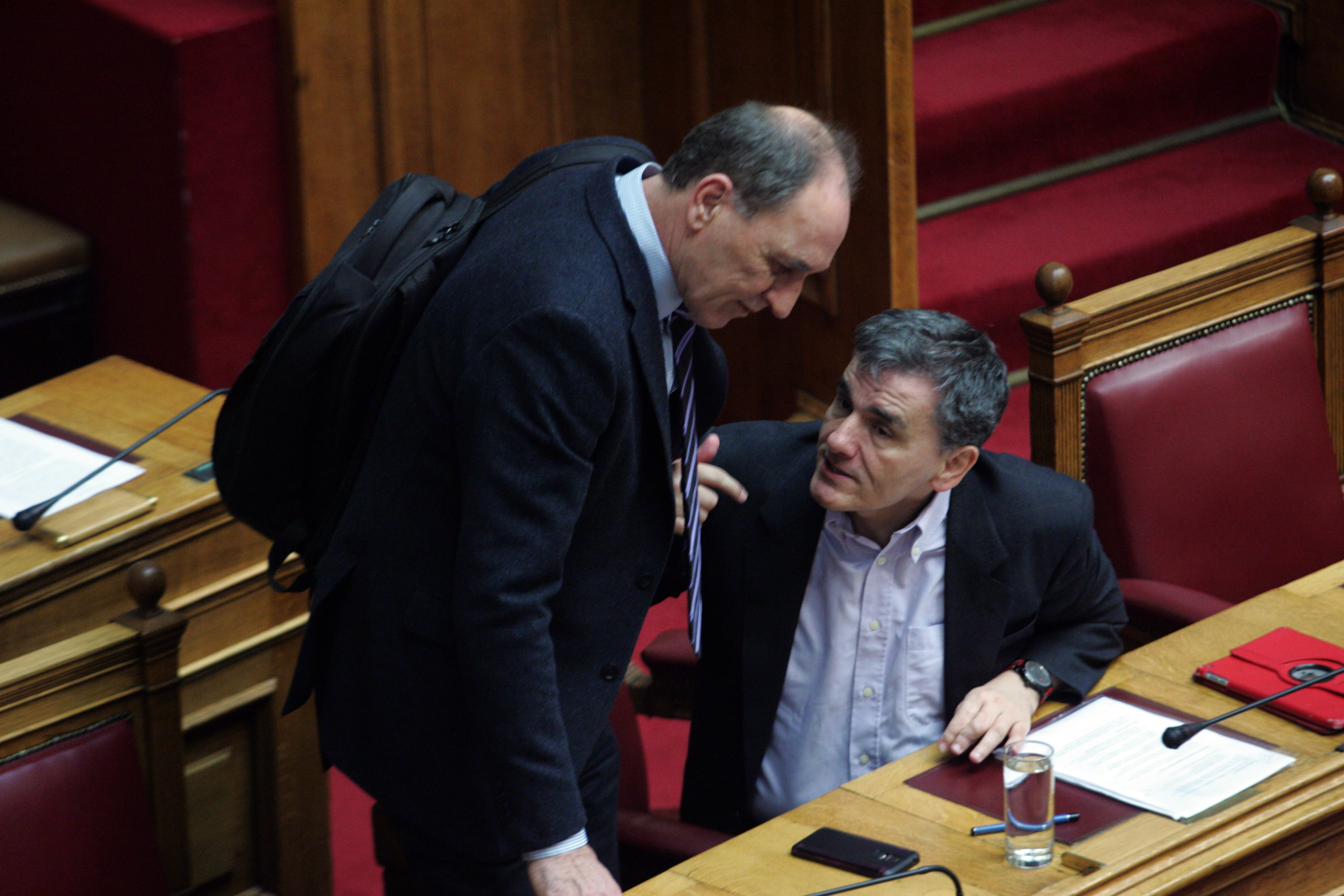 «Πρώτο κείμενο συμφωνίας» με το κουαρτέτο επιδιώκει η κυβέρνηση