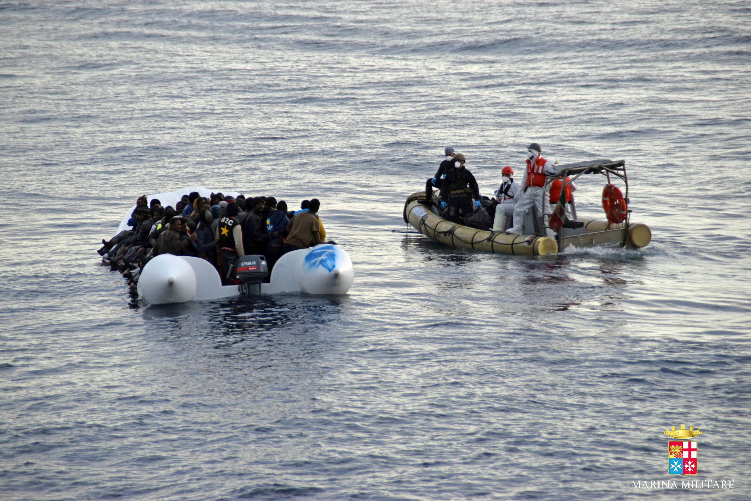 Διακινητές προσφύγων «προσφέρουν» τώρα ταξίδια Τουρκία - Ιταλία