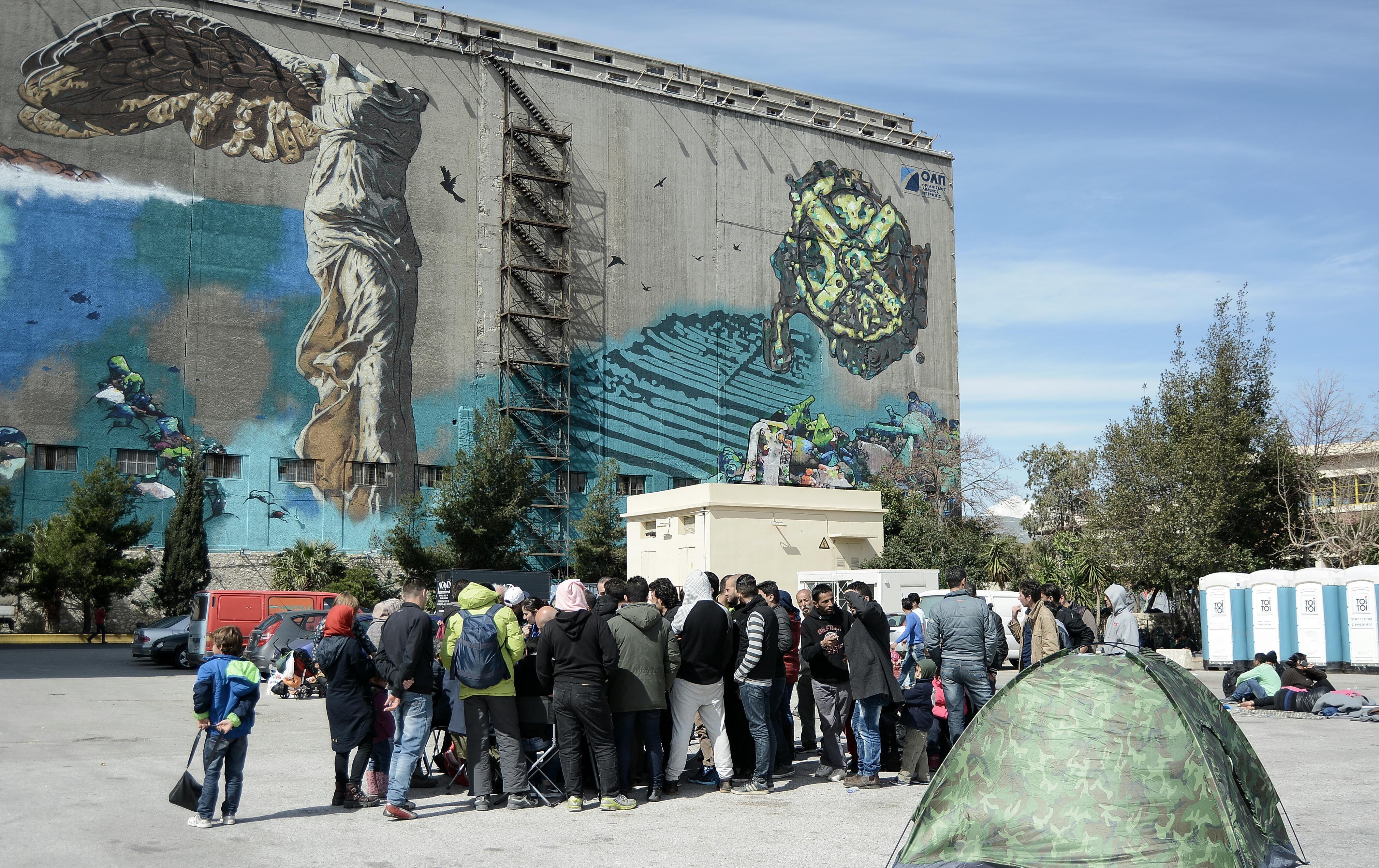 Προσφυγικό: Νέα προσπάθεια αποσυμφόρησης του Πειραιά