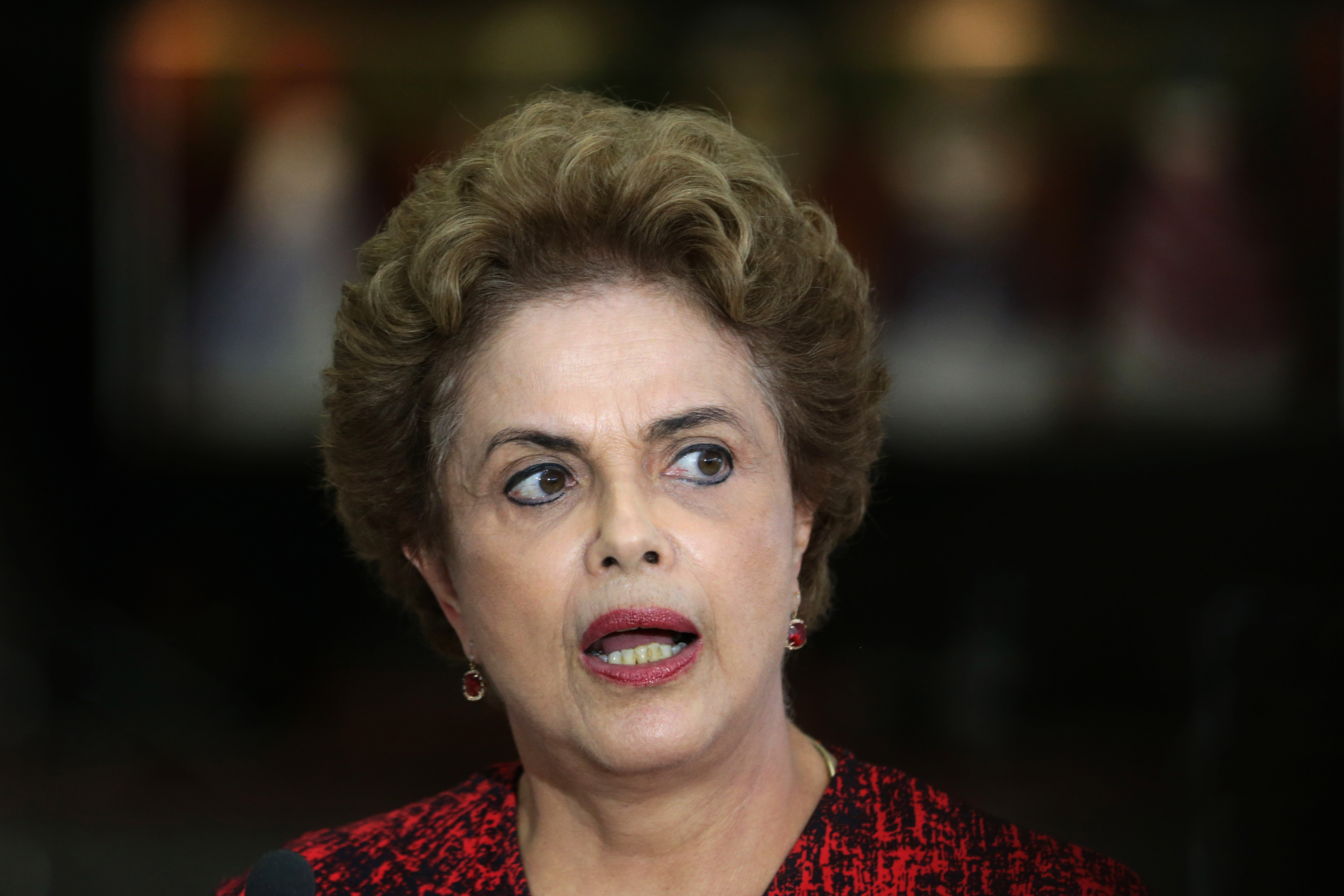 Υπέρ παραπομπής της Ρούσεφ η πρώτη ψηφοφορία στην Κάτω Βουλή