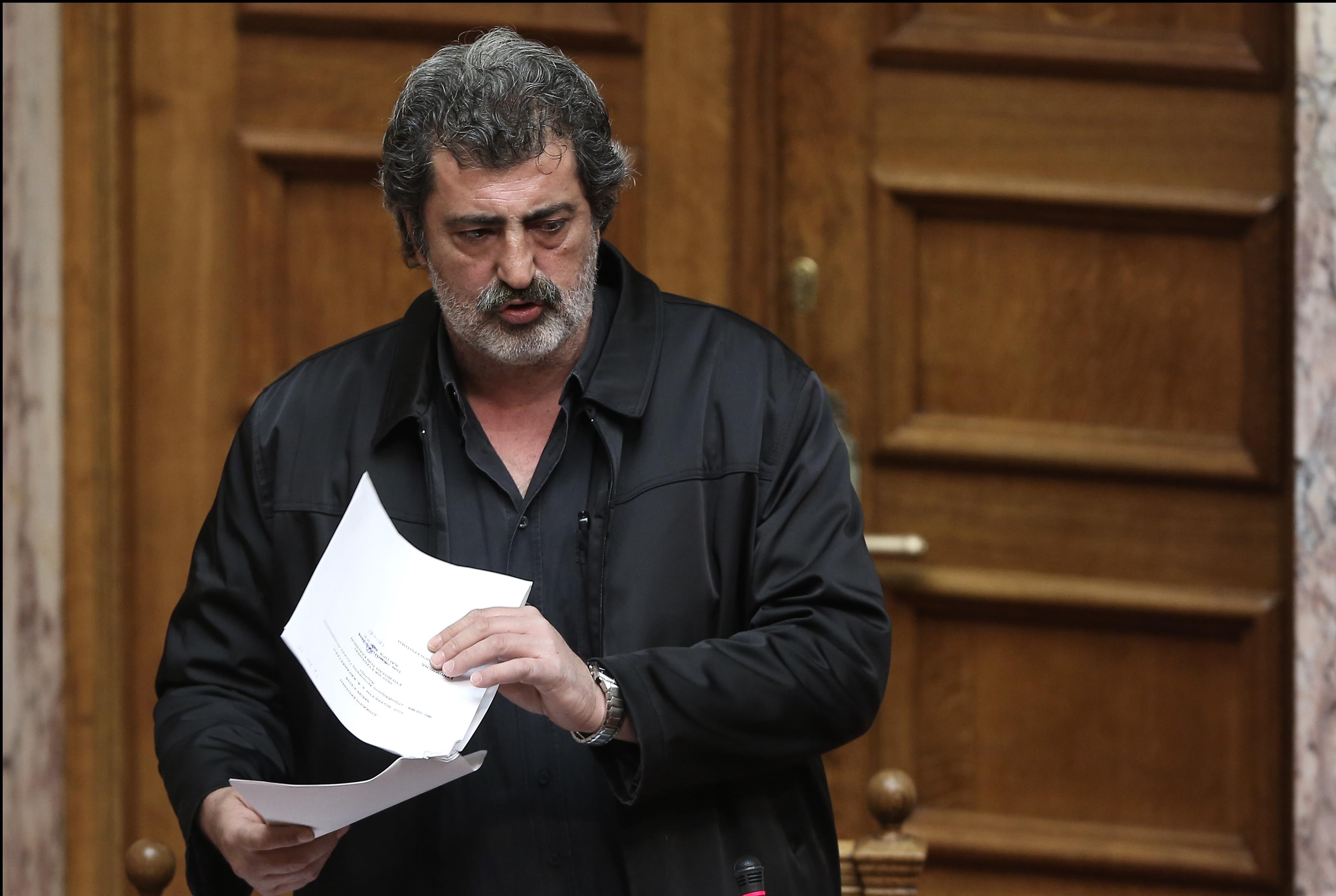 Σάλος από τα υβριστικά και απειλητικά σχόλια Πολάκη