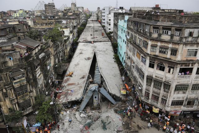 Καλκούτα: Νέες συλλήψεις για την κατάρρευση της γέφυρας, στους 26 οι νεκροί