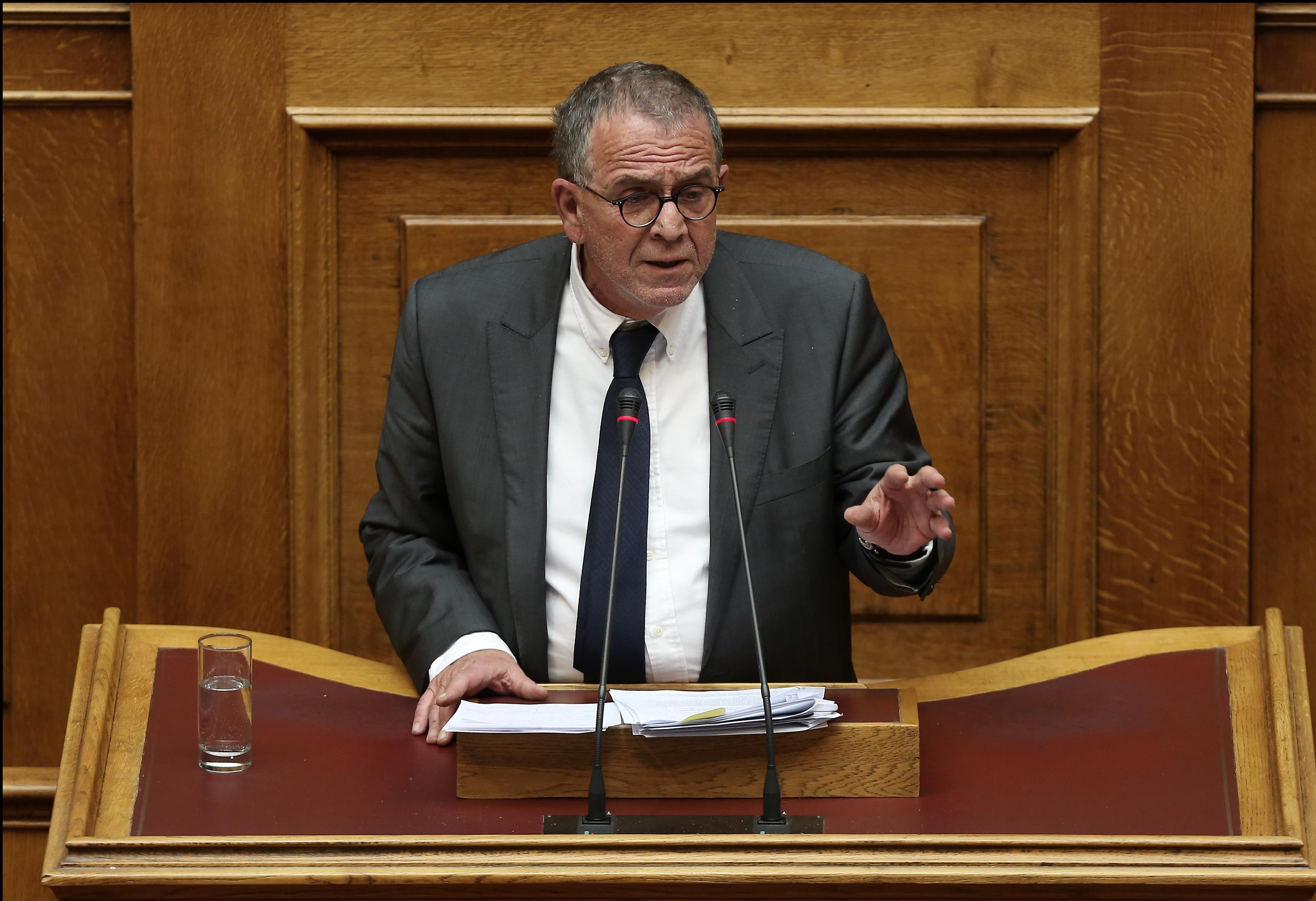 Συναντήσεις Μουζάλα με ΜΚΟ για τη διαχείριση της έκτακτης ανθρωπιστικής βοήθειας