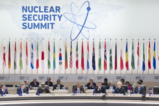 Ομπάμα: Να μην πέσουν πυρηνικά σε χέρια τρελών