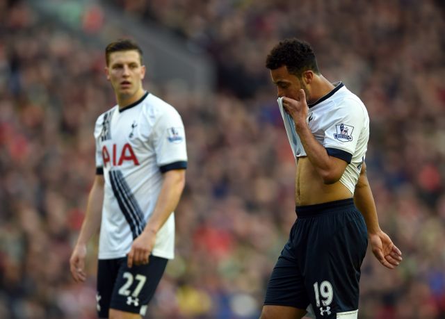 Πέταξε βαθμούς στο «Ανφιλντ» η Τότεναμ, ευκαιρία για τη Λέστερ