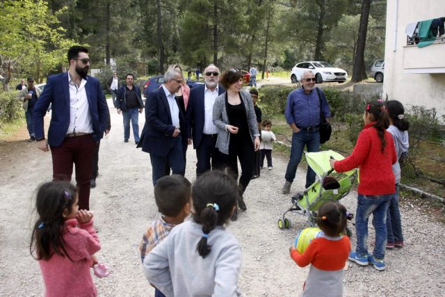 Κουρουμπλής: Αναζητείται τρόπος χρηματοδότησης των Περιφερειών για τους πρόσφυγες