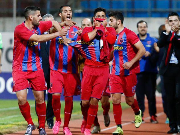 Πανιώνιος και… Μπακασέτας διέλυσαν τον ΠΑΟΚ στη Νέα Σμύρνη