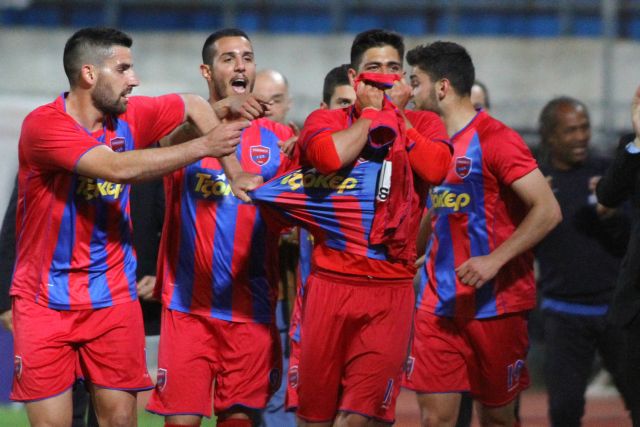 MVP ο Μπακασέτας, το καλύτερο γκολ ο Ανσαριφάντ