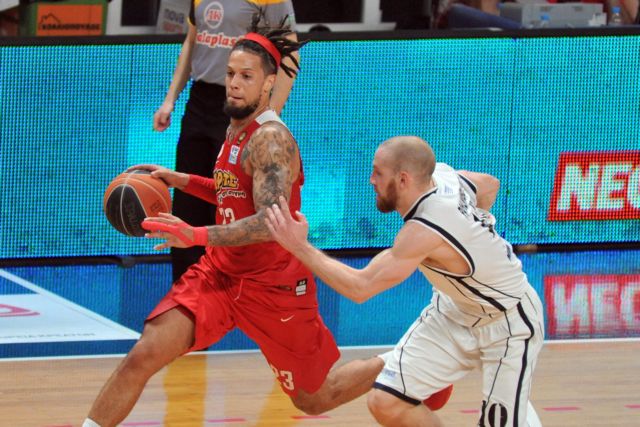 Υποβλήθηκε σε επέμβαση ο Χάκετ, επιστρέφει άμεσα