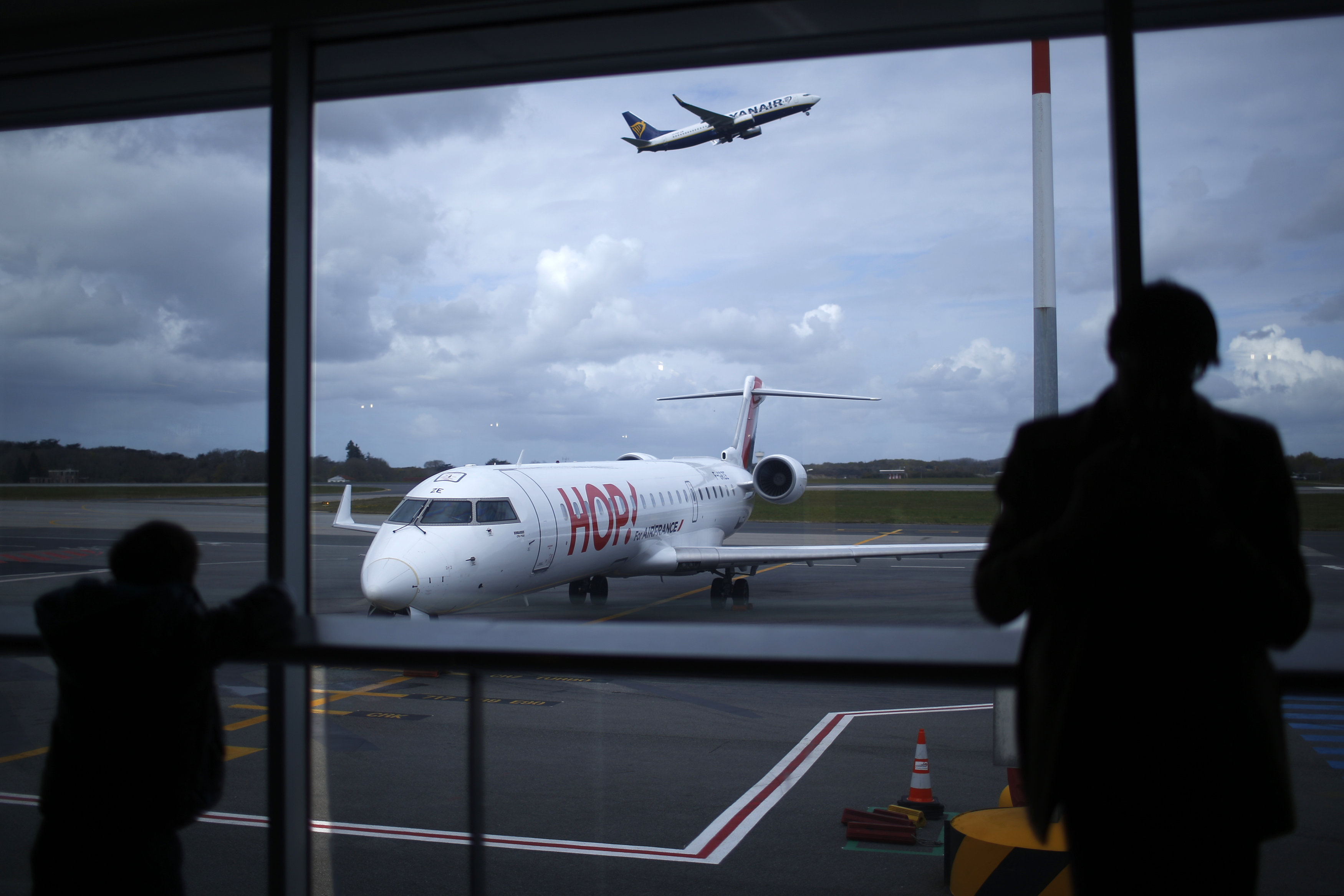 «Πράσινο φως» από το Ευρωκοινοβούλιο στο «φακέλωμα» επιβατών πτήσεων