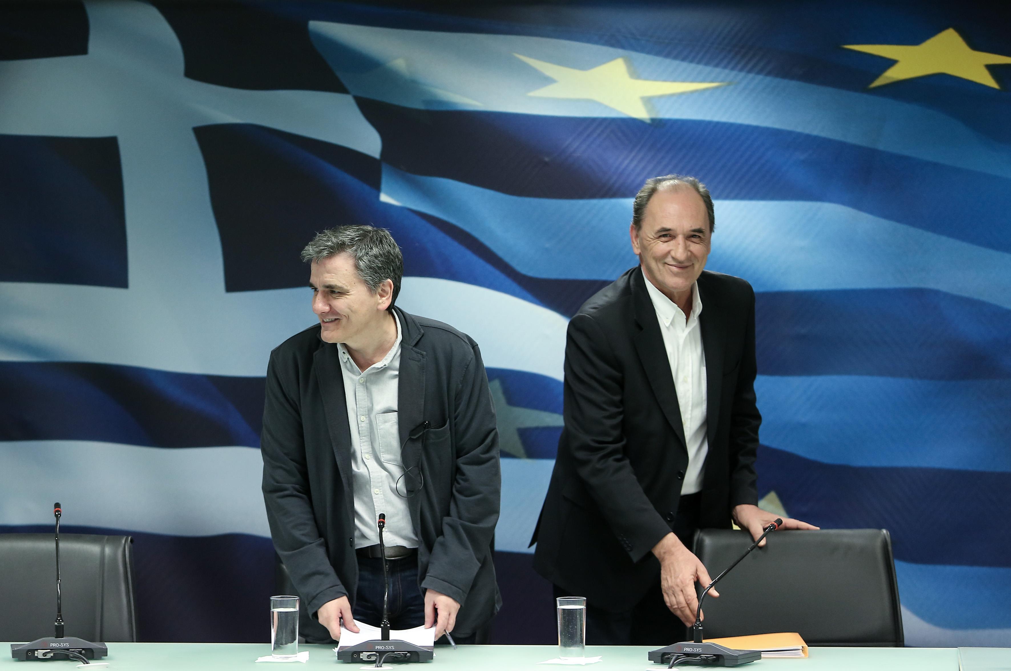 ΝΔ: Η παράσταση της διαπραγμάτευσης δεν κόβει εισιτήρια