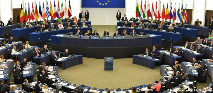 Νέα πυρά Βέμπερ κατά Τσίπρα