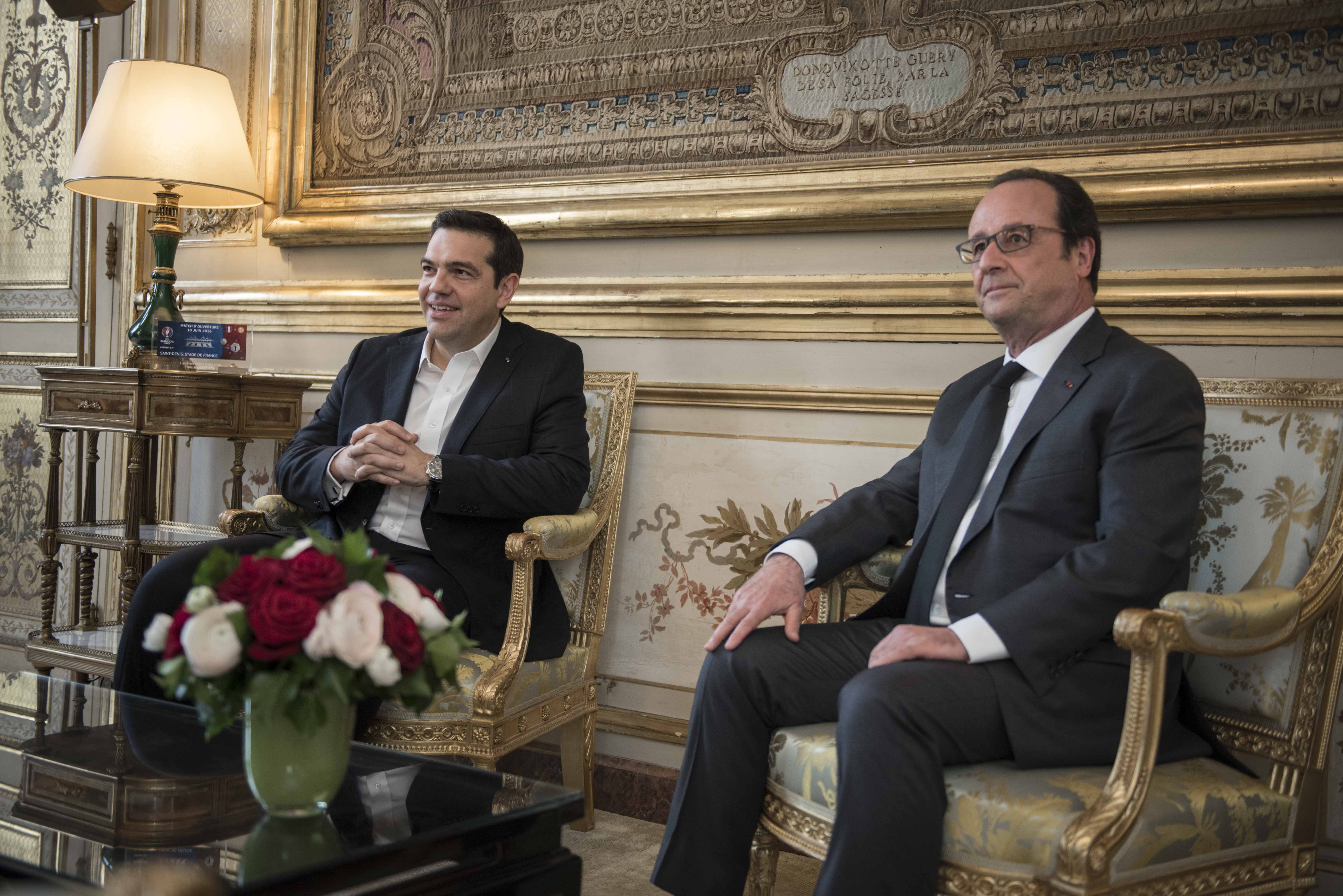 Τσίπρας – Ολάντ: Ανάγκη για συμφωνία την ερχόμενη εβδομάδα