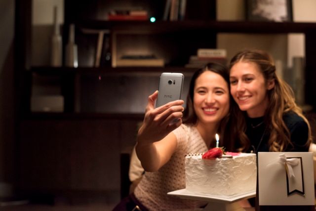 Η HTC παρουσιάζει το HTC 10 «με την καλύτερη κάμερα της αγοράς»