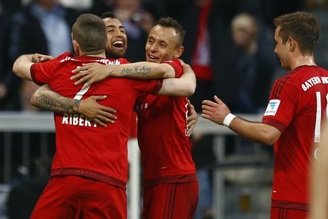 Εύκολα η Μπάγερν, «σφαγή» για παραμονή