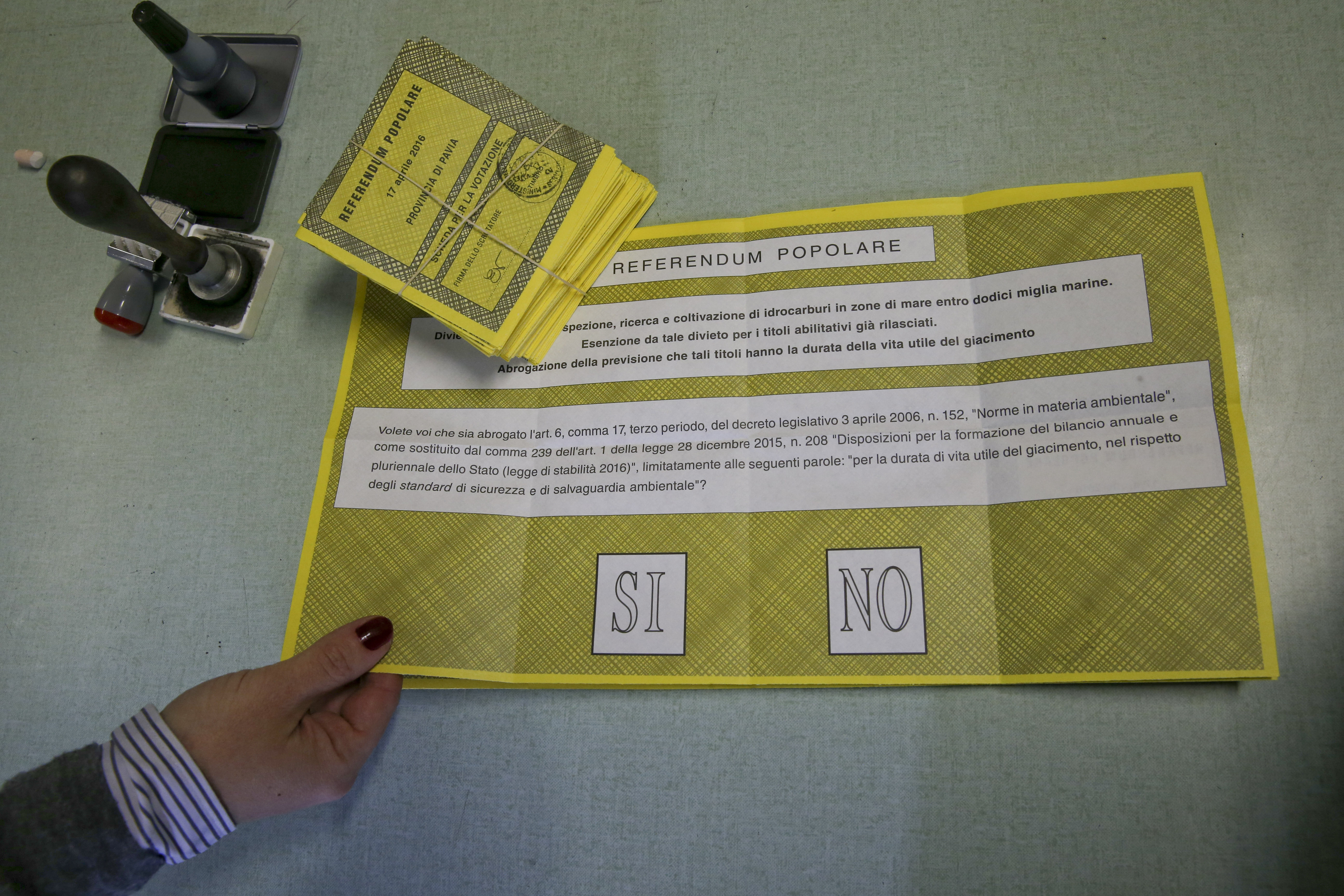 Άκυρο, λόγω χαμηλής συμμετοχής, το ιταλικό δημοψήφισμα για τις εξορύξεις