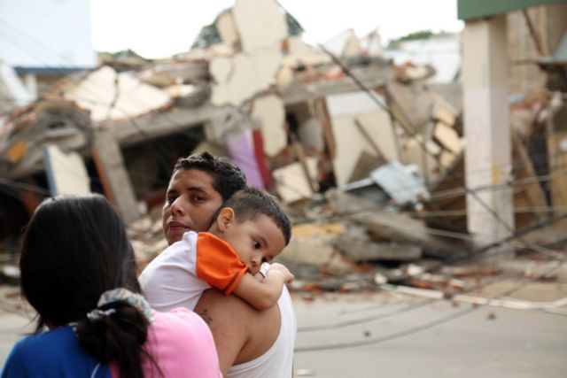 Ισημερινός: Στους 350 οι νεκροί του καταστροφικού σεισμού