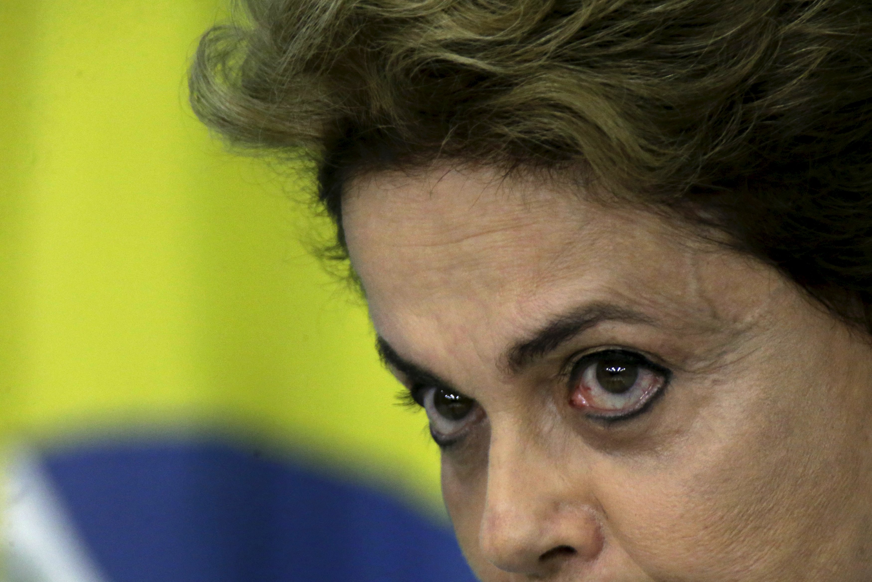 Σκληρή μάχη ορκίζεται να δώσει η Ρούσεφ, ένα βήμα πριν την αποπομπή της